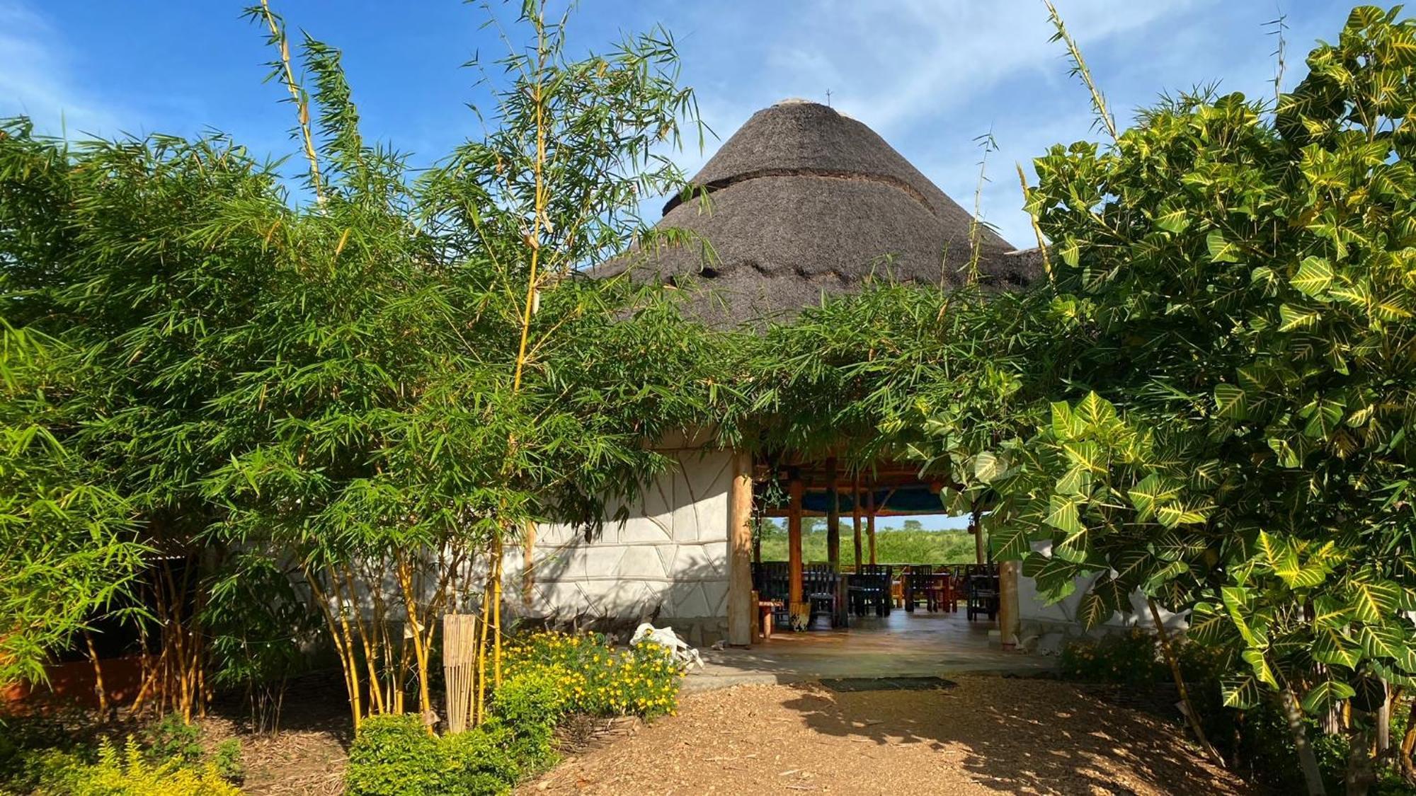 Murchison Falls Bamboo Village Paraa Zewnętrze zdjęcie