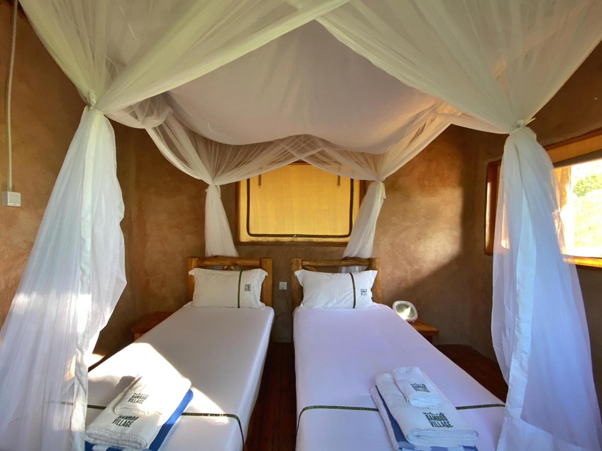 Murchison Falls Bamboo Village Paraa Zewnętrze zdjęcie